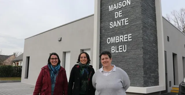 photo  la maison de santé ombrée bleu va ouvrir ses portes début mars. celle-ci sera le site principal, mais pas unique, de la msp ombrée bleu dont anne-josée minne et anne mercier sont les cogérantes, et florence boussard (de gauche à droite), la coordinatrice.  &copy;  ouest-france 