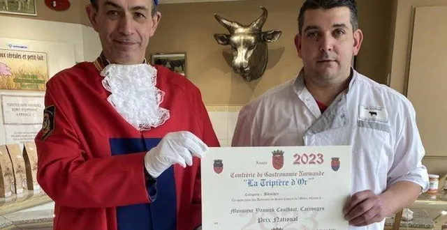 photo  un diplôme de plus pour le maître artisan.  &copy;  ouest-france 