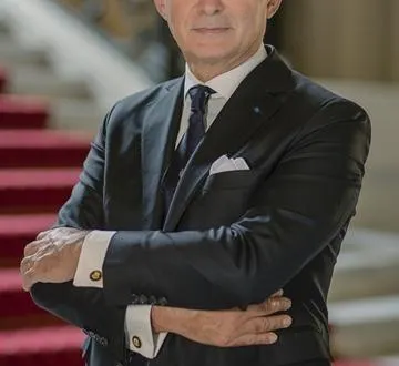 photo  françois-henri briard, avocat de françois fillon, a porté la question  &copy;  harten 