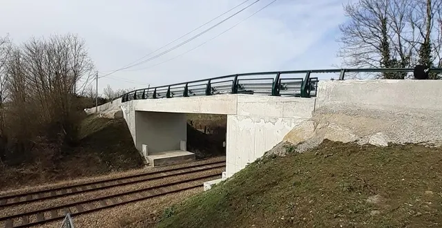 photo  le pont de l’oraille, entre macé et chailloué, est bientôt opérationnel.  &copy;  conseil départemental de l’orne 