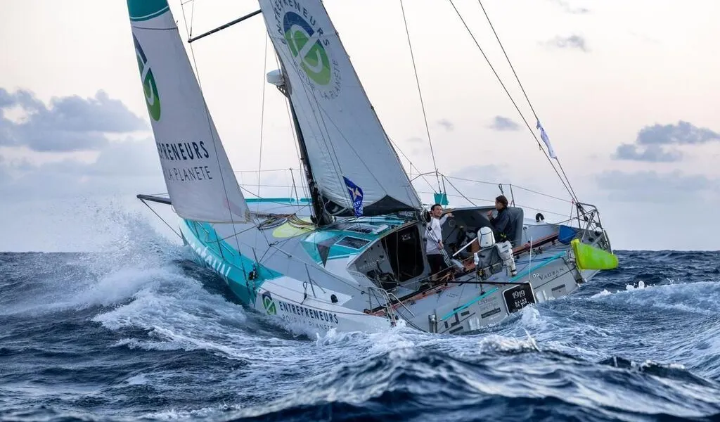Le skipper Jules Bonnier tout proche de la victoire sur le Rorc