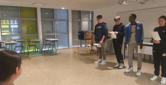 photo  les lycéens ont découvert la lecture théâtralisée.  &copy;  le maine libre 