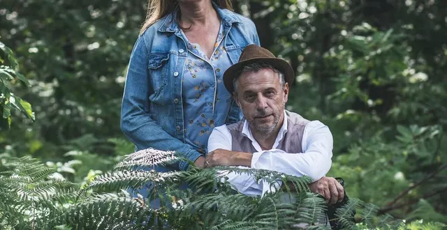 photo  sophie ksiezniak et philippe lemaire ont mis leurs talents en commun pour enquêter sur l’usine de papier à cigarettes du theil.  &copy;  le maine libre 