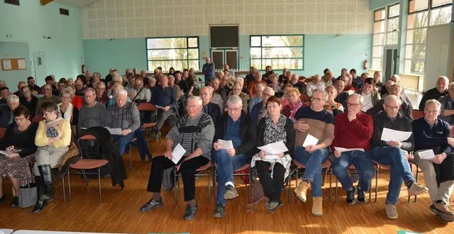 photo  le public était venu nombreux à la réunion organisée par le comité du comice agricole du pays calaisien.  &copy;  ouest-france 