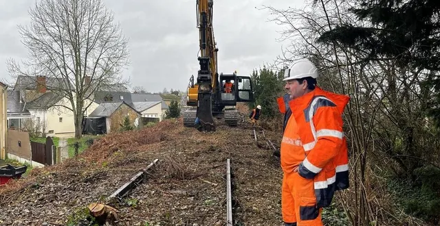 photo  mercredi 21 février, les travaux de la voie verte reliant la suze-sur-sarthe à la flèche ont débuté.  &copy;  photo : le maine libre 