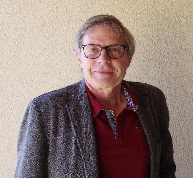 80 AMIENS. Pêcheurs à La Ligne Sur L'Etang Du Malaquis