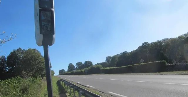photo  dans l’orne, 46 radars fixes flashent les conducteurs contrevenants, comme ici à saint-michel-des-andaines.  &copy;  archives ouest-france 