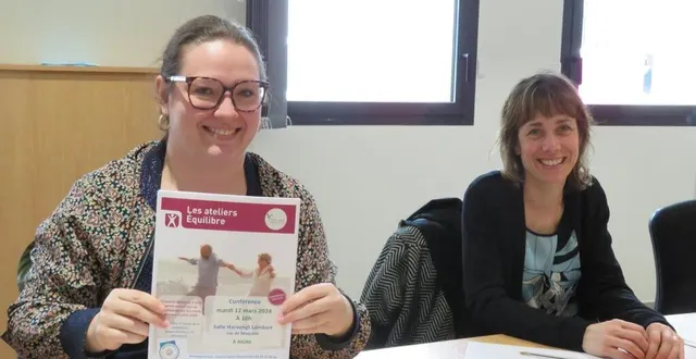 photo  marie guislain, kiné de l’association kiné ouest prévention (à g.), et émilie vincent, référente familles du centre social de l’antonnière.  &copy;  le maine libre 