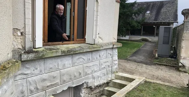 photo  adjoint au maire de challes (sarthe), yannick livet raconte comment, dans la panique, trois élus ont sauté par la fenêtre. une femme s’est fracturé le bassin.  &copy;  ouest-france 