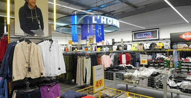 photo  le magasin stokomani de condé-sur-sarthe ouvre le 13 mars 2024. il proposera des corners dédiés aux grandes marques de vêtements notamment.  &copy;  stokomani 