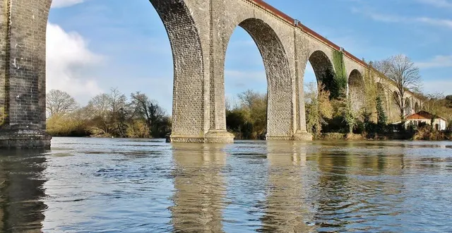 photo  c’est au pied du viaduc, à la frontière entre sablé-sur-sarthe et solesmes que l’eau de la rivière est prélevée pour alimenter le réseau potable.  &copy;  ouest-france 