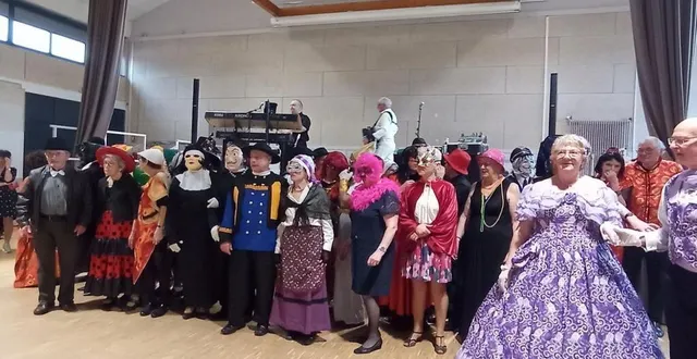 photo  233 personnes ont participé au thé dansant de carnaval.  &copy;  générations mouvement 