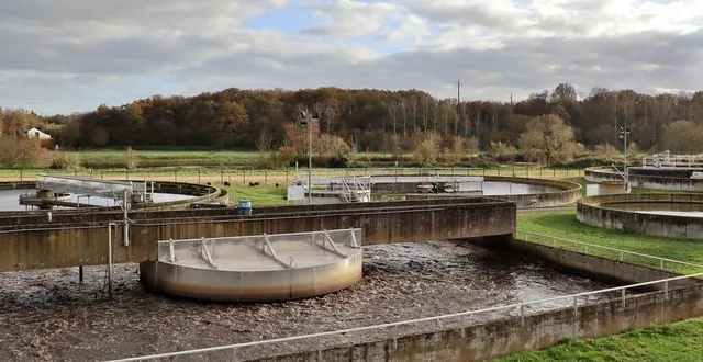 photo  depuis 1978, la station d’épuration de sablé-sur-sarthe est située dans la partie aval de la sarthe, au lieu-dit la bouverie.  &copy;  ouest-france 