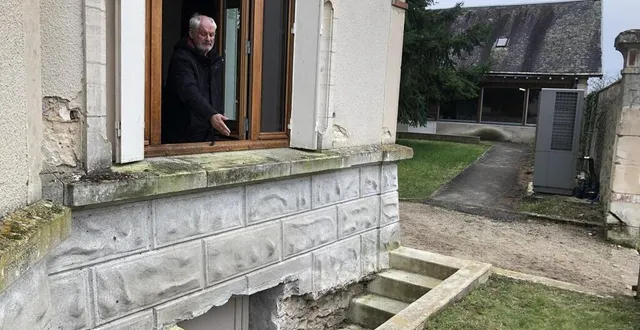 photo  dans la panique, jeudi 29 février 2024, trois élus de challes ont sauté par la fenêtre. une femme a chuté dans l’escalier qui mène à une cave.  &copy;  ouest-france 
