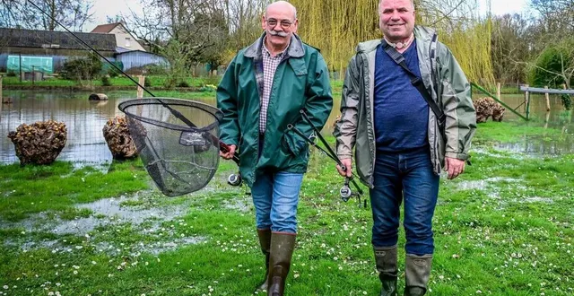 photo  bessé-sur-braye, mardi 27 février 2024. andré et emmanuel sont des passionnés de truites sauvages. cette année encore, ils seront fidèles à l’ouverture.  &copy;  le maine libre - yvon loué 