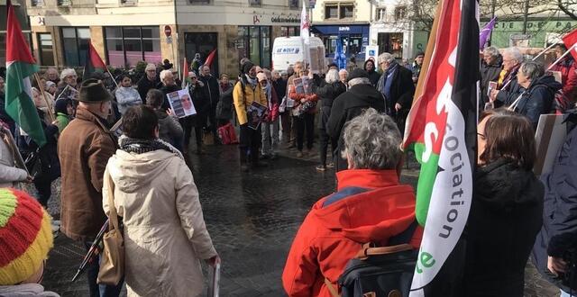 photo  un rassemblement a été organisé à quimper (finistère) samedi 9 mars 2024. près d’une centaine de personnes ont répondu présent à l’appel du collectif pour un cessez-le-feu à gaza, qui regroupe une vingtaine d’organisations politiques, syndicales et associatives. 