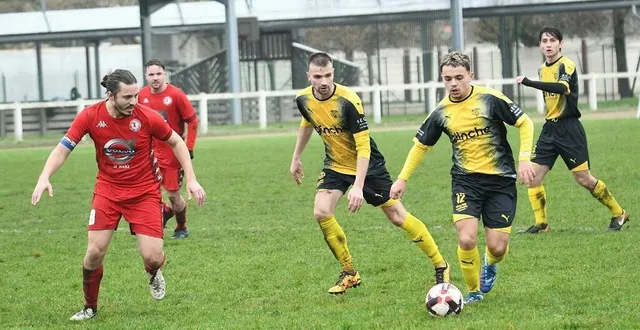 photo  écommoy en quête d’un premier succès à l’extérieur.  &copy;  archives le maine libre 