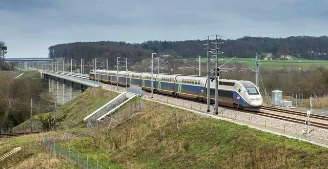 photo  les nuisances sonores et les vibrations de la lgv ont régulièrement déclenché la colère des riverains.  &copy;  archives ouest france 