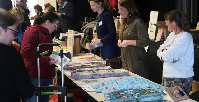 photo  montreuil-bellay, mardi 12 mars 2024. la bourse aux dépliants a réuni une centaine d’exposants et une cinquantaine de visiteurs.  &copy;  co – yvan georget 