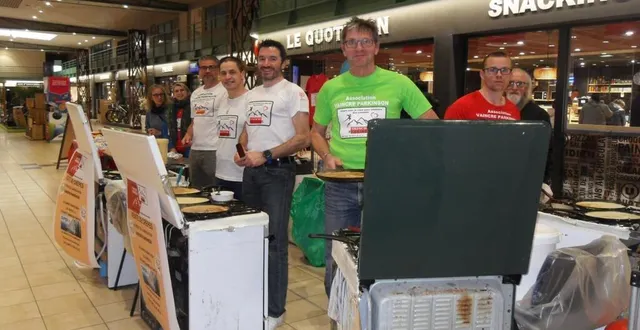 photo  ils ont confectionné plus de 1 200 crêpes au profit de vaincre parkinson.  &copy;  le maine libre 