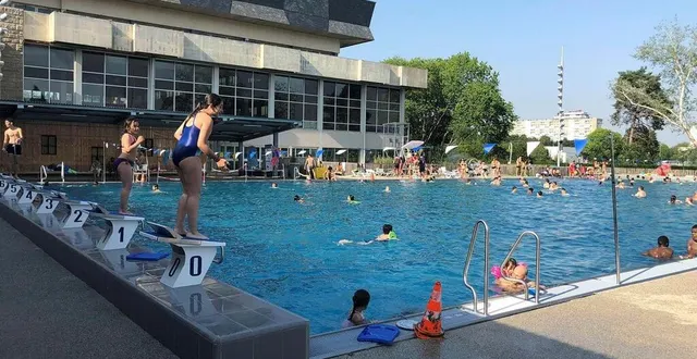 photo  plusieurs présidents de clubs de la métropole rennaise lancent un appel pour un état des lieux général des infrastructures sportives (ici la piscine de bréquigny).  &copy;  ouest-france 