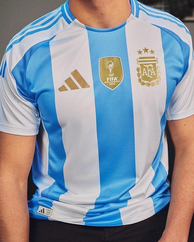 En Images Allemagne Italie Argentine Adidas Dévoile Les Maillots De