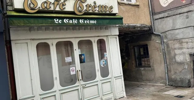 photo  le café crème, en centre-ville d’alençon, a fermé lundi 11 mars 2024.  &copy;  ouest-france 