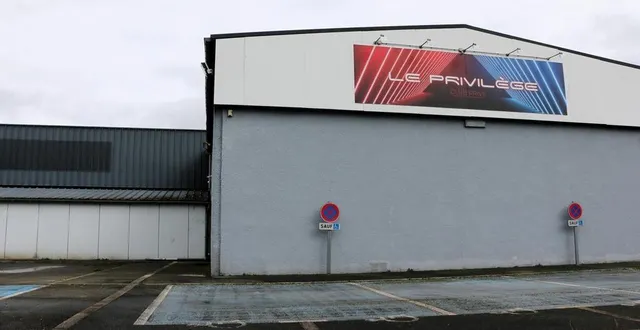 photo  l’ouverture de la boîte de nuit le privilège, à oizé , n’ouvrira pas avant la fin du mois de mars 2024.  &copy;  ouest-france 