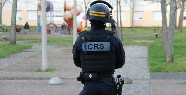 photo  21 policiers de la crs 82, de nantes, ont été mobilisés jeudi 14 mars 2024 au mans (sarthe), dans le cadre d’une opération 