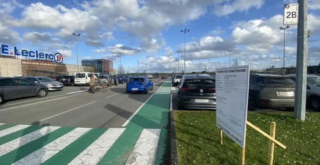 photo  de nouvelles enseignes pourraient arriver, dans les mois à venir, au centre commercial leclerc.  &copy;  le maine libre 