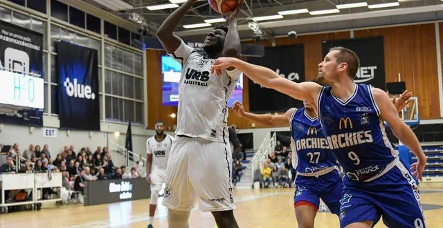 photo  benjamin-boukhary cissoko et les rennais ont tenu bon.  &copy;  jocelyne régent 