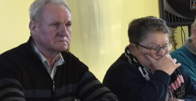 photo  gérard paumier et son équipe souhaiteraient être rejoints par de nouvelles bonnes volontés.  &copy;  le maine libre 