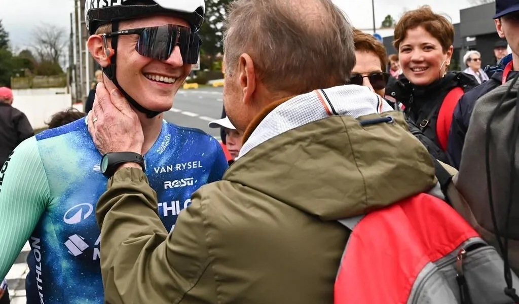 Bretagne Cyclisme Cholet Agglo Tour. Paul Lapeira et DecathlonAG2R