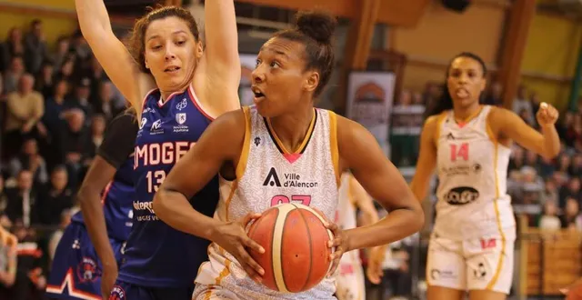 photo  brenda agblemagnon et alençon ont dominé limoges.  &copy;  nathalie douley 