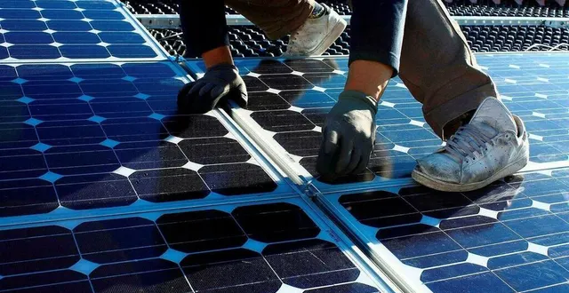 photo  le conseil municipal d’athis-val-de-rouvre a approuvé de faire partie des zones d’accélération des énergies renouvelables concernant certaines énergies comme le photovoltaïque (photo d’illustration).  &copy;  archives ouest-france. 