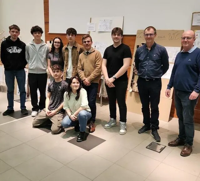 photo les lauréats du concours d’ébénisterie du rotary club de sablé, lors de la remise des prix, jeudi 14 mars 2024, au lycée raphaël-élizé.  ©  rotary club de sablé