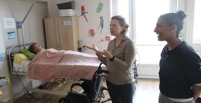 photo  les jeunes de l’ime enfant soleil de solesmes suivent des cours de service à la personne, comme dans cette salle du lycée val-de-sarthe.  &copy;  le maine libre 