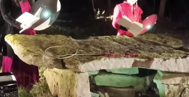 photo  dans le cadre du printemps des poètes, les soirées de vendredi et samedi ont servi à mettre en scène les poèmes du grec nikos lyberis.  &copy;  ouest-france 