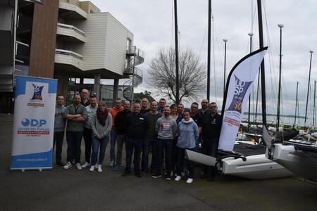 photo Les pompiers ont formé le personnel de 8 Milles Nautic au Psc1 (prévention et secours civiques de niveau 1). En outre, la partie non consommée sur le coût du stage sera reversée aux pupilles et orphelins des sapeurs pompiers Ouest-France 