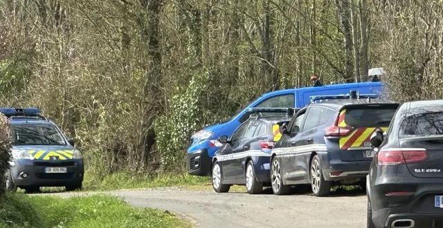 photo  pratiquement un an après le décès à l’arme blanche d’une infirmière de 50 ans, une reconstitution des faits a eu lieu à son domicile, ce mercredi 20 mars 2024, à coulans-sur-gée, dans la sarthe.  &copy;  ouest-france 