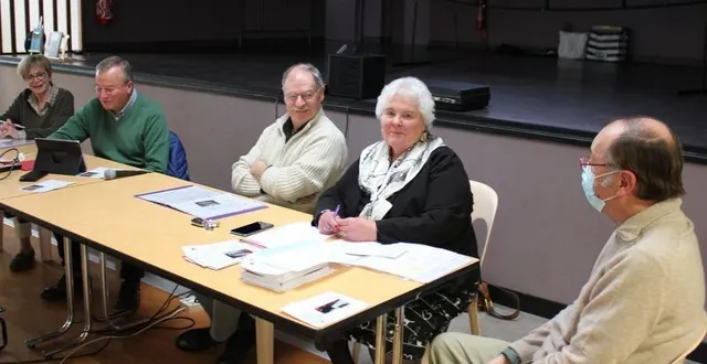 photo  yves héricourt, président de l’association marie-thérèse-auffray ; andré vinclair, vice-président ; janine barbey, secrétaire, et michel potier, adjoint au maire d’échauffour.  &copy;  ouest-france 