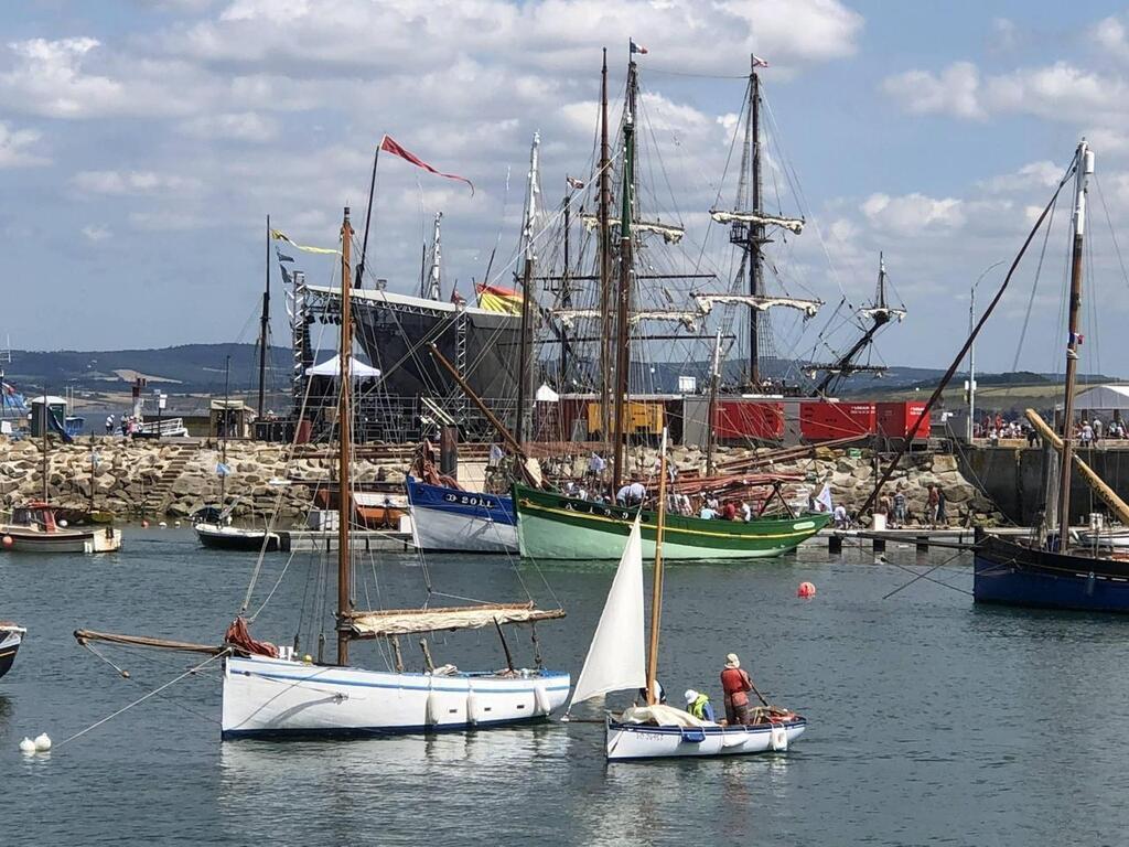 Qui veut présenter son projet pendant les Fêtes maritimes de Douarnenez ...