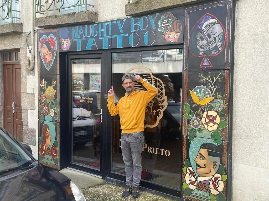 À BaindeBretagne, ce tatoueur fait venir la première pour la convention tatouage dans la ville