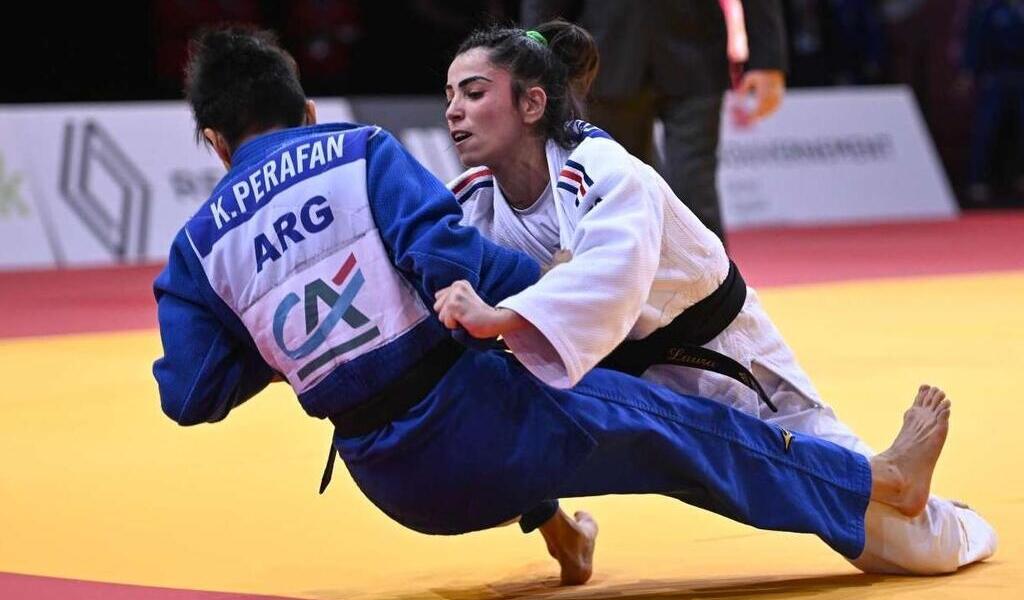 Laura Espadinha Makes History with Silver Medal Win at Grand Slam