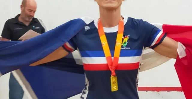 photo  sandrine lagrée aime les médailles et les podiums et se bat chaque jour pour en engranger ! padel, tennis, 5 km de course à pied et 3 km de marche sur piste sont les disciplines dans lesquelles elle est engagée en juillet prochain, pour les jeux européens de lisbonne.  &copy;  sandrine lagrée 