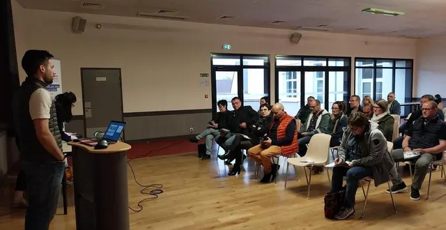 photo  une réunion d’information sur les dispositifs de rénovation de l’habitat s’adressait aux artisans et professionnels du bâtiment.  &copy;  le maine libre 