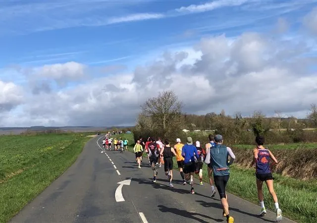 photo la course alençon - la croix médavy 2024 se déroule sur 15,5 km.  ©  ouest-france