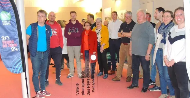 photo  cdos, associations sportives et municipalité préparent ensemble le programme du samedi 15 juin, date officielle du passage de la caravane terre de jeux.  &copy;  le maine libre 