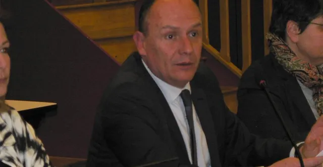 photo  frédéric beauchef, président de la communauté des communes, prévoit une augmentation des impôts.  &copy;  ouest-france 