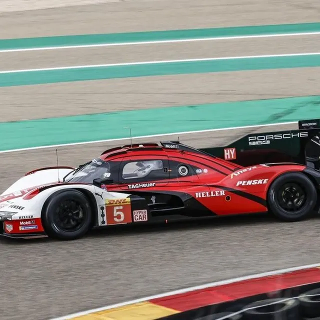 photo vettel pilotait pour la première fois une hypercar, avec son test sur la 963.  ©  hoch zwei / juergen tap